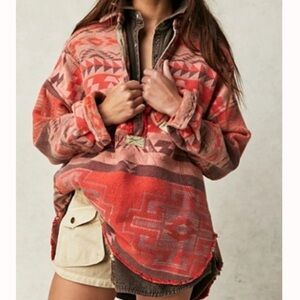 We the free Arizona sky pullover